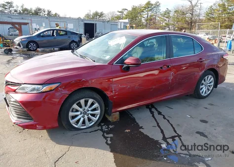 2018 Toyota Camry Le from USA, damaged, VIN 4T1B11HK5JU601699